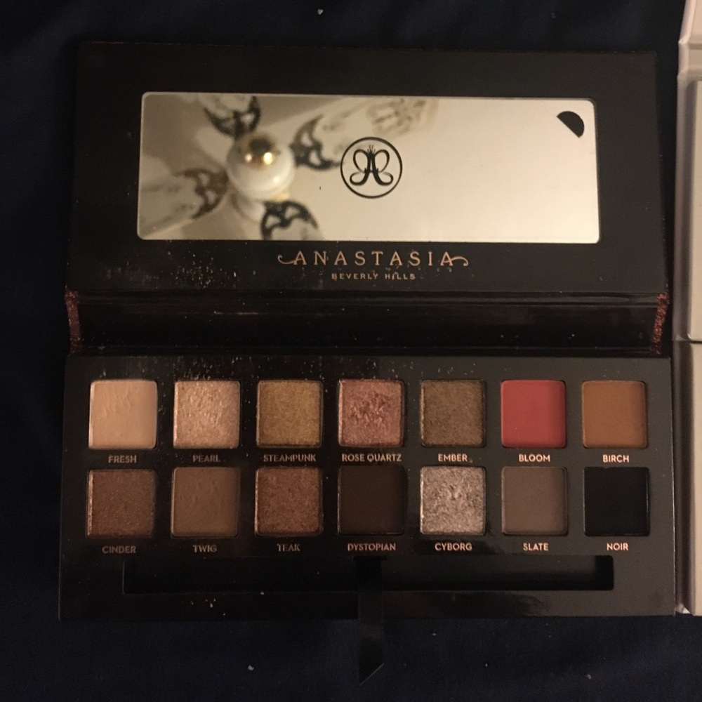 Sultry palette ABH